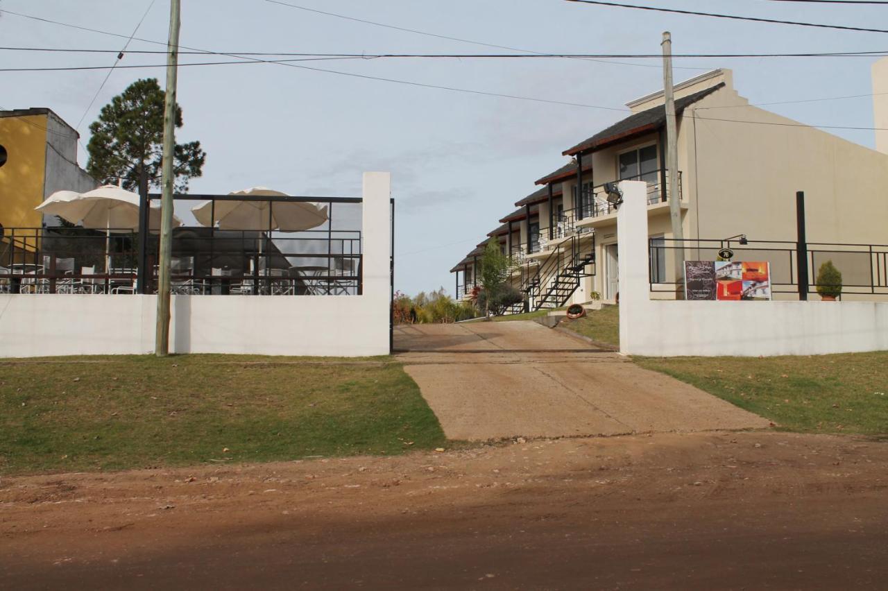 Colón Brisas Del Lago Apartamentos מראה חיצוני תמונה