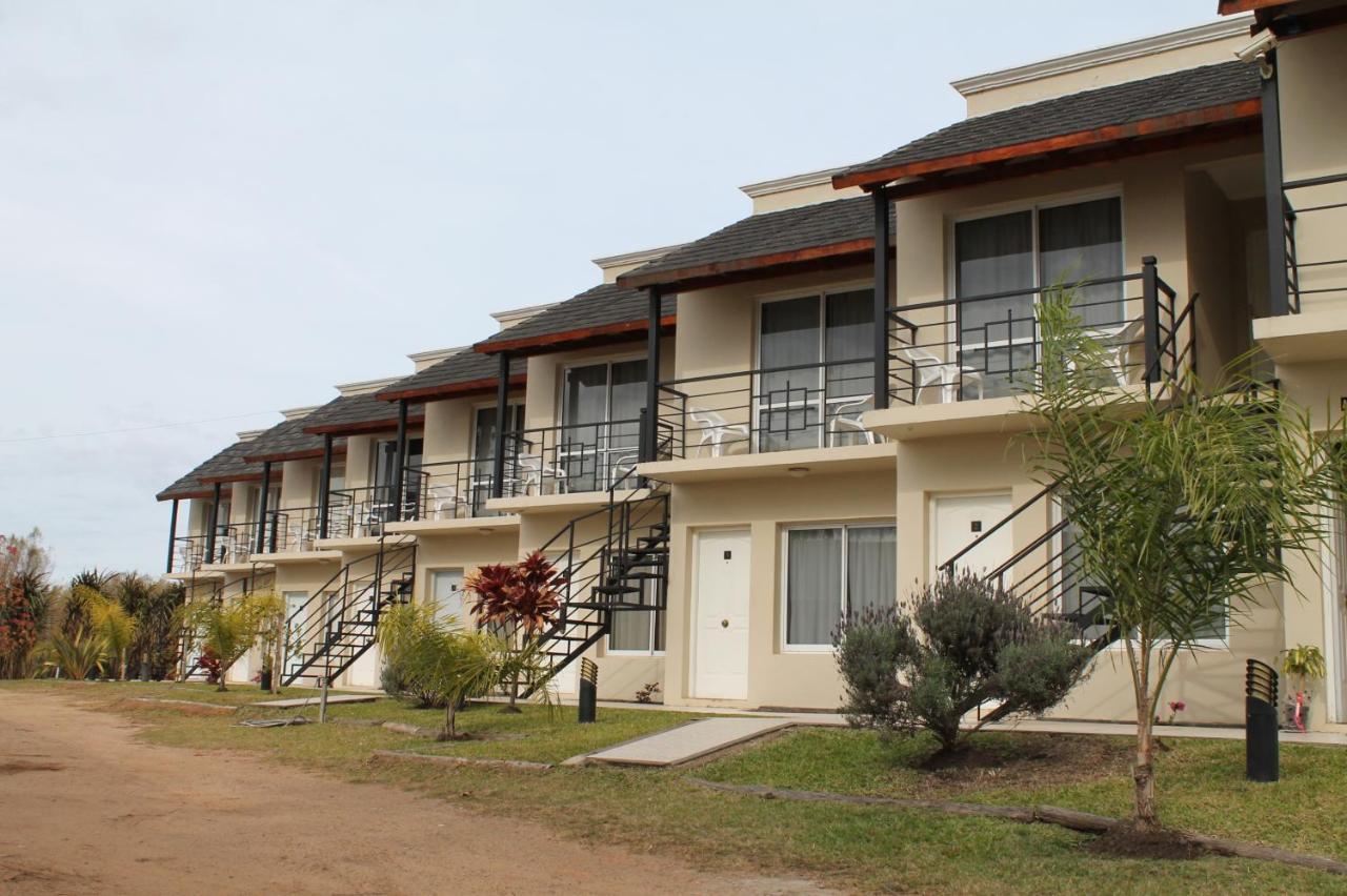 Colón Brisas Del Lago Apartamentos מראה חיצוני תמונה