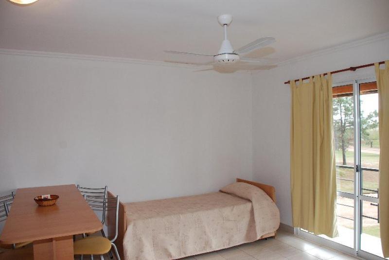 Colón Brisas Del Lago Apartamentos מראה חיצוני תמונה
