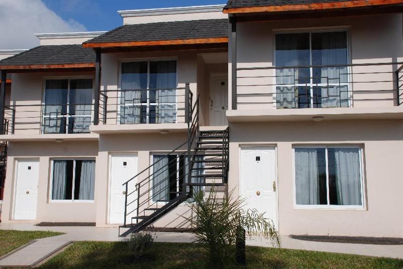 Colón Brisas Del Lago Apartamentos מראה חיצוני תמונה