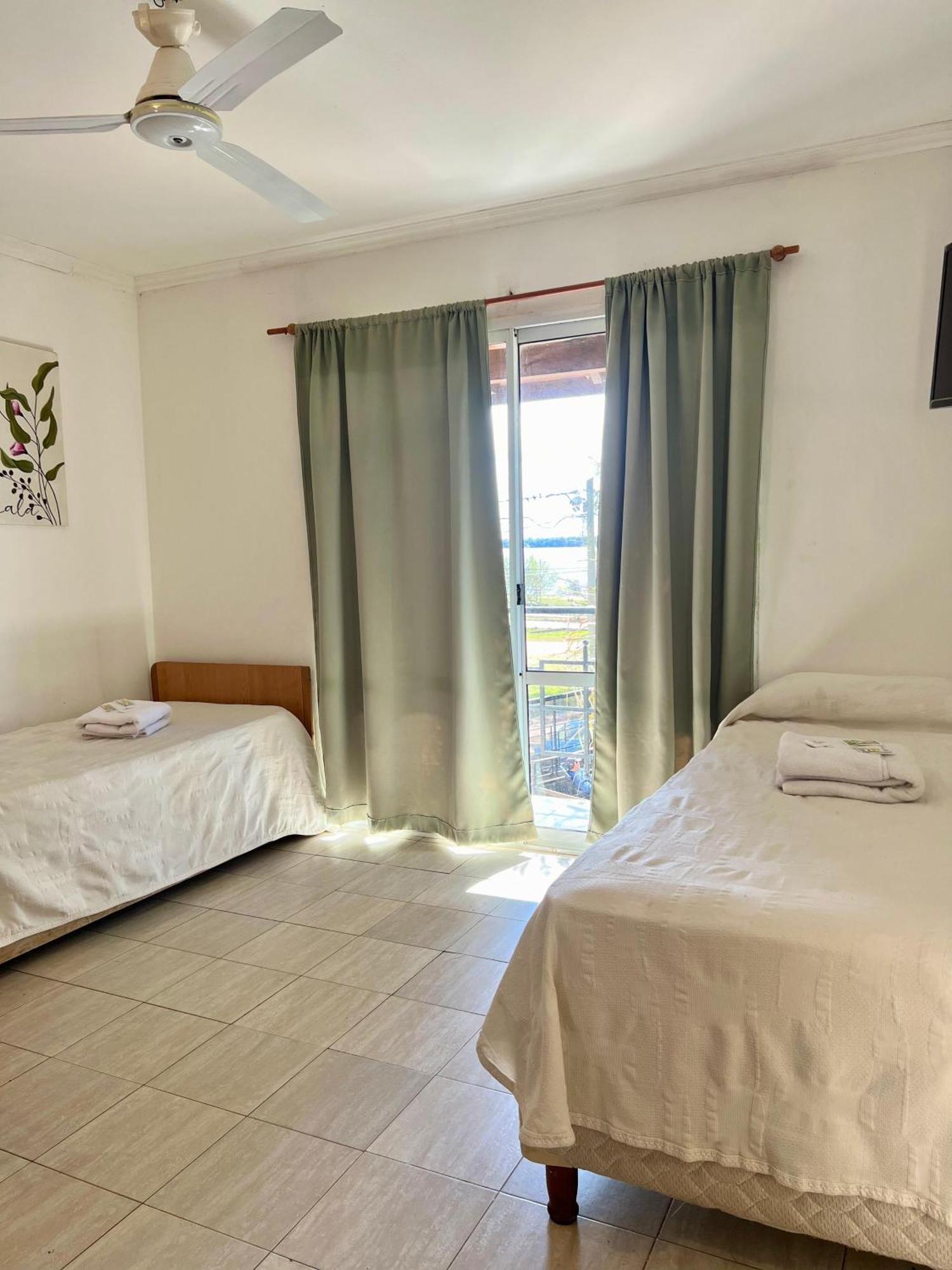Colón Brisas Del Lago Apartamentos מראה חיצוני תמונה