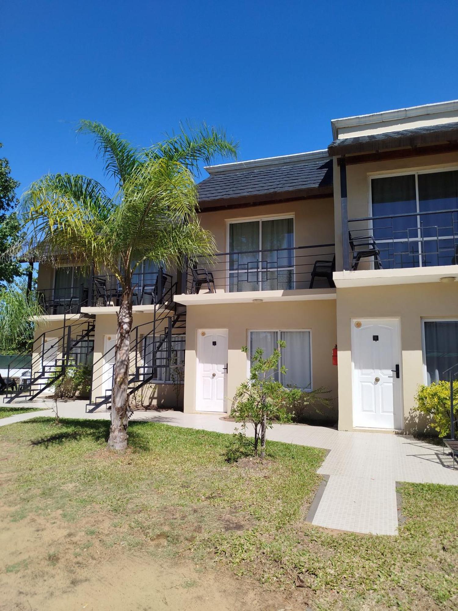 Colón Brisas Del Lago Apartamentos מראה חיצוני תמונה